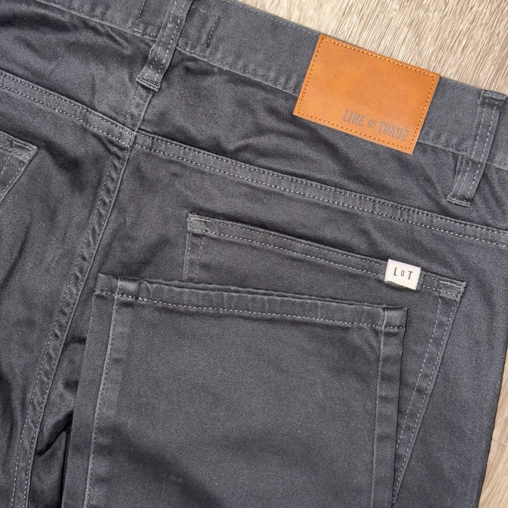 Line Of Trade Slim Straight Chino Pants Men's 35x34‎ Dark Grey Stretch Pockets